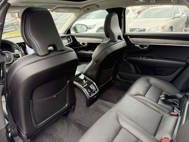 2023 Volvo S90 B6 Plus
