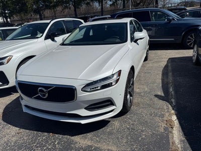 2018 Volvo S90 T6 Momentum