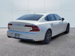 2018 Volvo S90 T6 Momentum