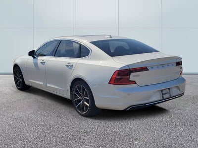 2018 Volvo S90 T6 Momentum