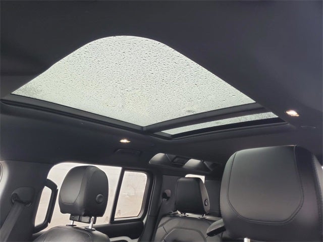 2024 Land Rover Defender 110 S