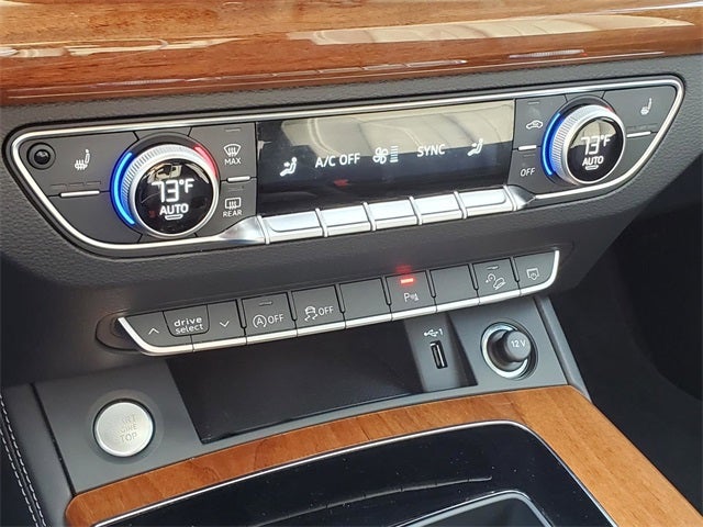 2023 Audi Q5 45 S line Premium quattro