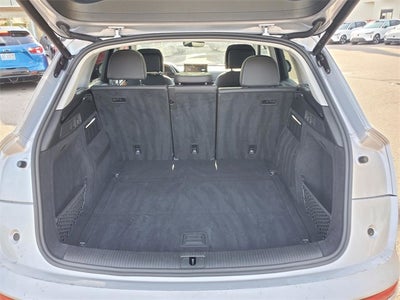 2023 Audi Q5 45 S line Premium quattro