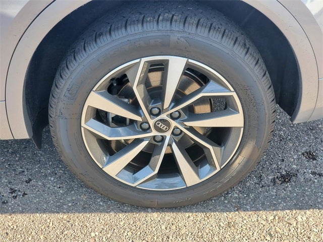 2023 Audi Q5 45 S line Premium quattro