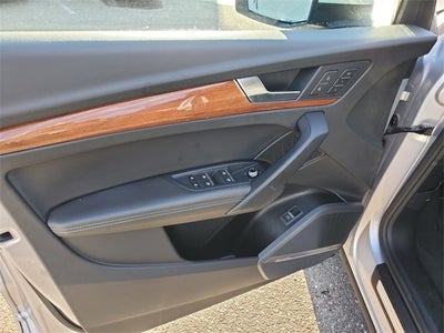 2023 Audi Q5 45 S line Premium quattro