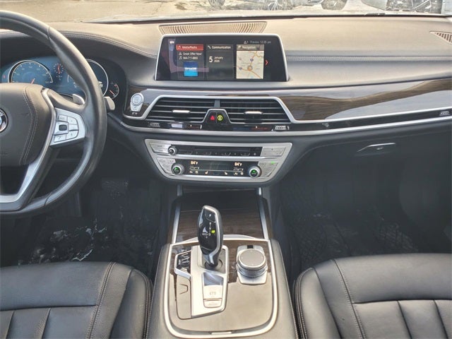 2019 BMW 7 Series 740i xDrive