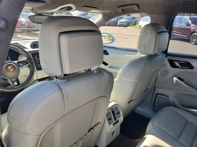 2015 Porsche Macan S
