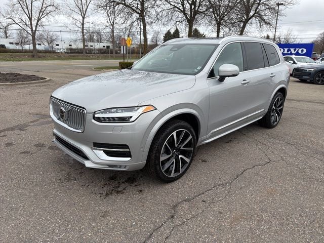 2023 Volvo XC90 B6 Plus 6-Seater