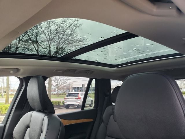 2023 Volvo XC90 B6 Plus 6-Seater