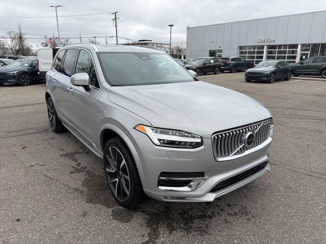 2023 Volvo XC90 B6 Plus 6-Seater