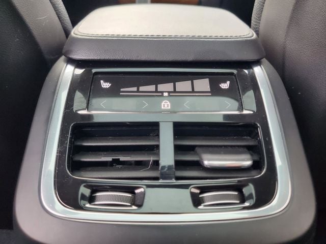 2023 Volvo XC90 B6 Plus 6-Seater