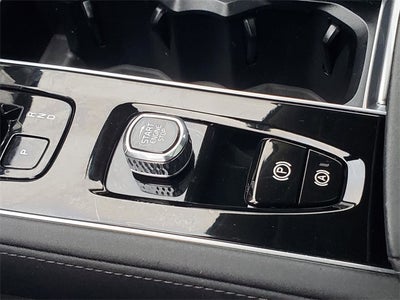 2025 Volvo XC90 B6 Plus 7-Seater 2025.5