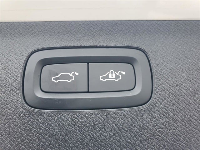 2025 Volvo XC90 B6 Plus 7-Seater 2025.5