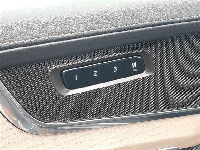 2025 Volvo XC90 B6 Plus 7-Seater 2025.5