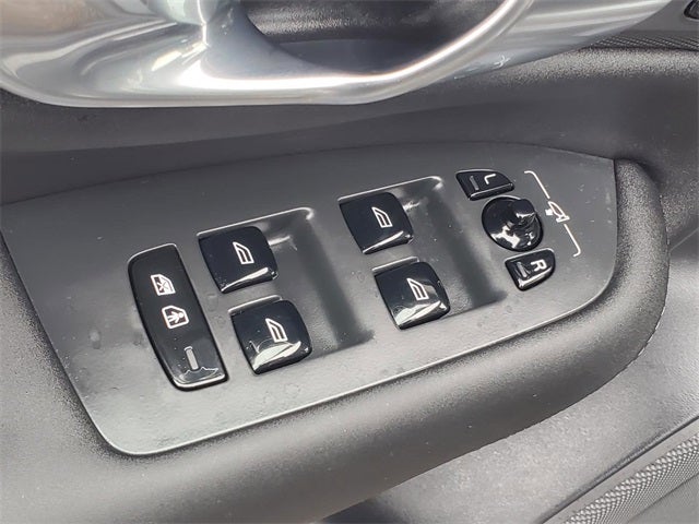 2025 Volvo XC90 B6 Plus 7-Seater 2025.5