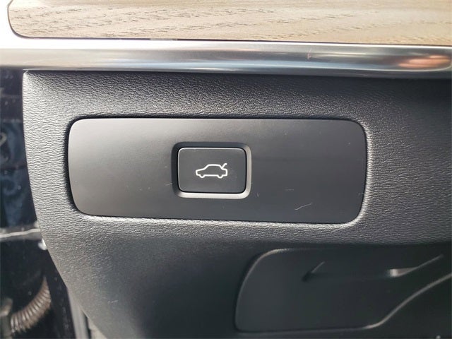 2025 Volvo XC90 B6 Plus 7-Seater 2025.5