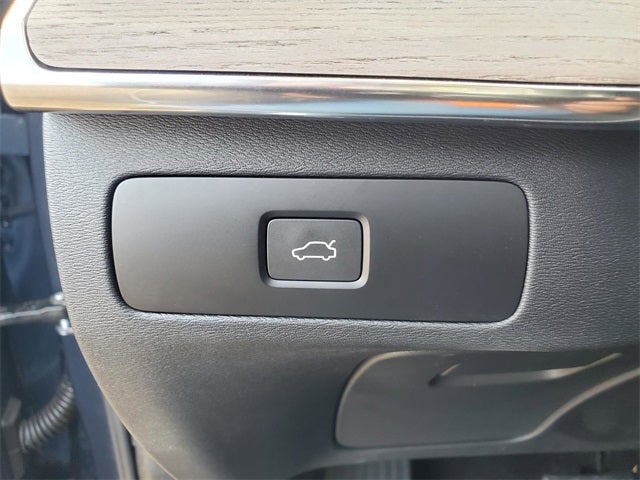 2025 Volvo XC90 B6 Plus 7-Seater 2025.5