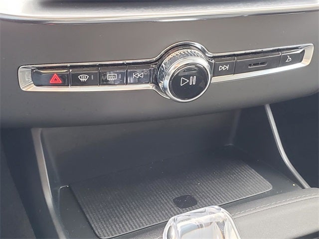 2025 Volvo XC90 B6 Plus 7-Seater 2025.5