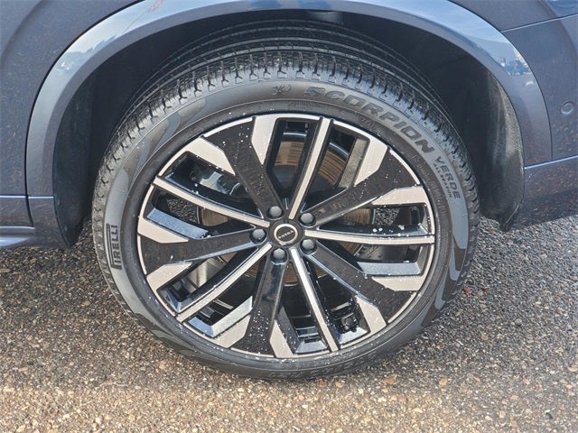 2025 Volvo XC90 B6 Plus 7-Seater 2025.5