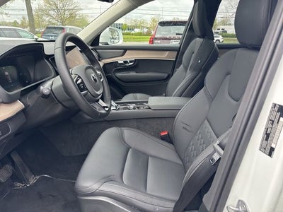 2025 Volvo XC90 B6 Plus 7-Seater 2025.5