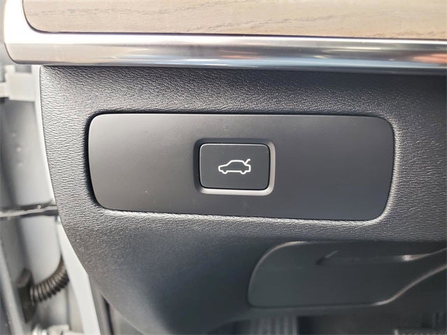 2025 Volvo XC90 B6 Plus 7-Seater 2025.5