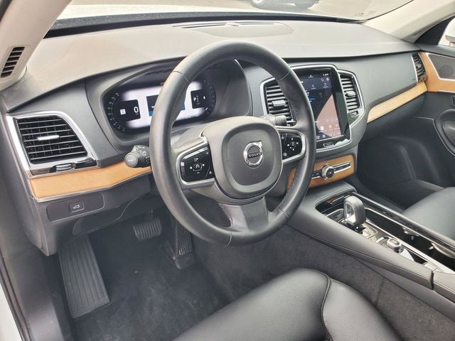 2024 Volvo XC90 B6 Plus Bright Theme