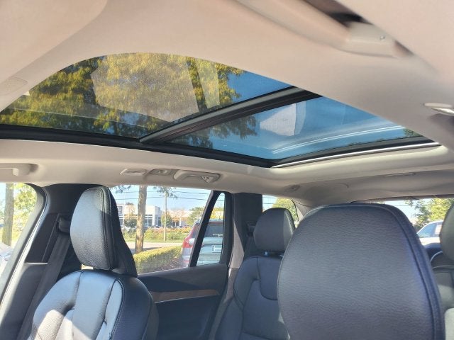 2024 Volvo XC90 B6 Plus Bright Theme