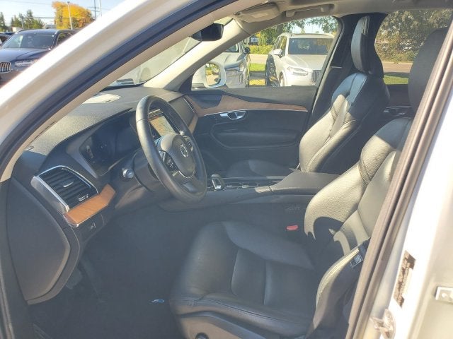 2024 Volvo XC90 B6 Plus Bright Theme