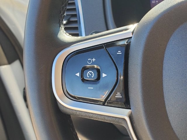 2024 Volvo XC90 B6 Plus Bright Theme