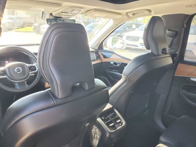 2024 Volvo XC90 B6 Plus Bright Theme