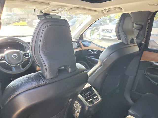2024 Volvo XC90 B6 Plus Bright Theme