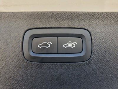 2024 Volvo XC90 B6 Plus Bright Theme
