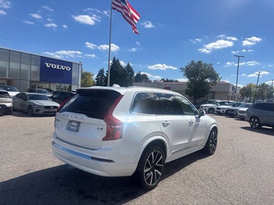 2024 Volvo XC90 B6 Plus Bright Theme