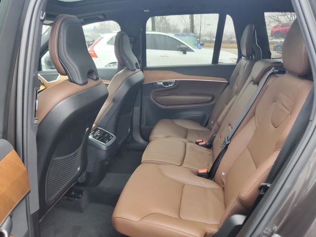 2024 Volvo XC90 B6 Plus Bright Theme