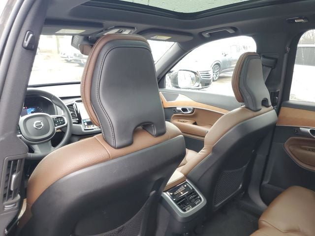 2024 Volvo XC90 B6 Plus Bright Theme