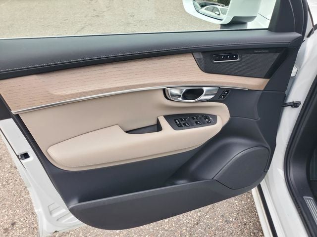 2026 Volvo XC90 B6 Ultra