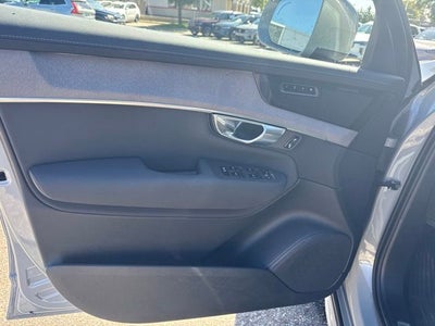 2026 Volvo XC90 B6 Ultra