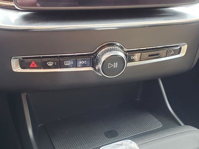 2025 Volvo XC90 B6 Ultra 2025.5