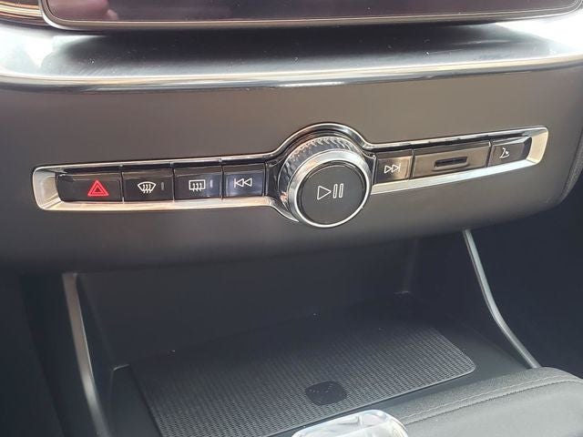 2025 Volvo XC90 B6 Ultra 2025.5
