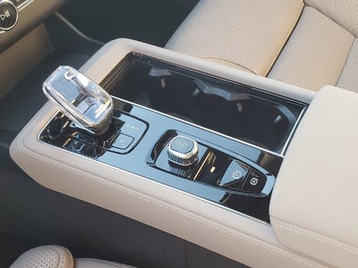 2026 Volvo XC90 B6 Ultra