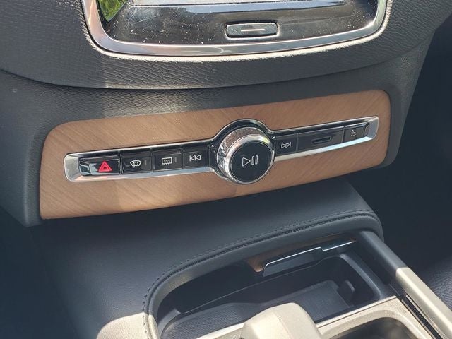 2023 Volvo XC90 B6 Plus 7-Seater