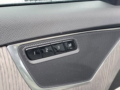 2023 Volvo XC90 B6 Core