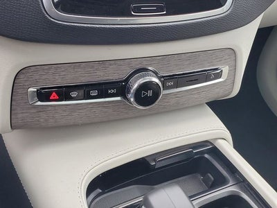 2023 Volvo XC90 B6 Core