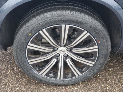 2023 Volvo XC90 B6 Core