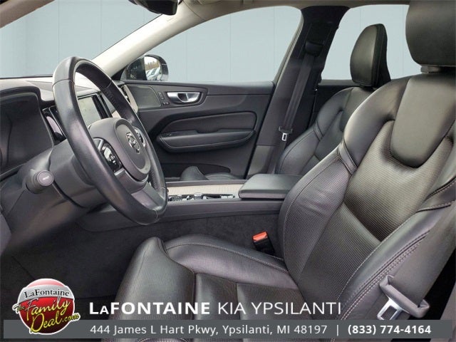 2022 Volvo XC60 B6 Inscription