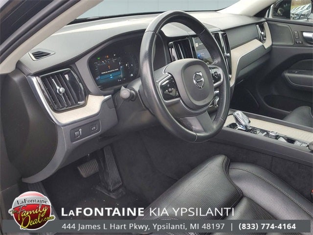 2022 Volvo XC60 B6 Inscription