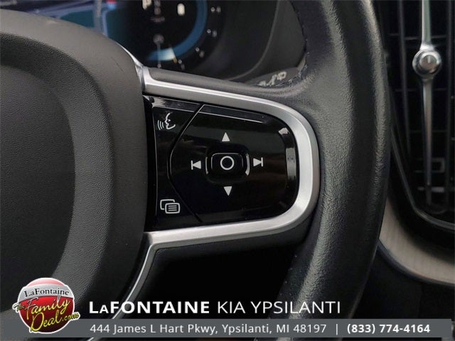2022 Volvo XC60 B6 Inscription