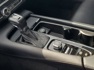 2019 Volvo V90 Cross Country T5