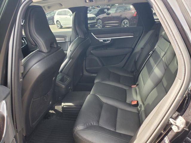 2019 Volvo V90 Cross Country T5