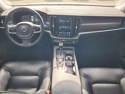 2019 Volvo V90 Cross Country T5